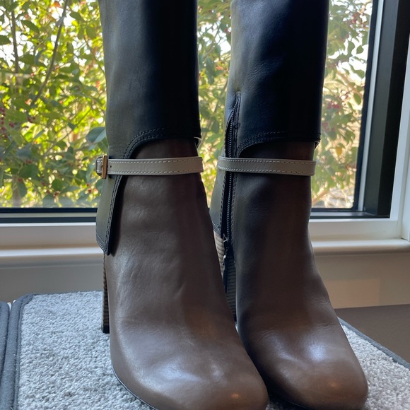 Tory Burch Boots - Picture 2 of 4
